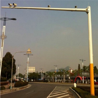 公路八角立杆